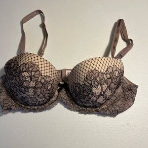 Victoria Secret bra size 34 b